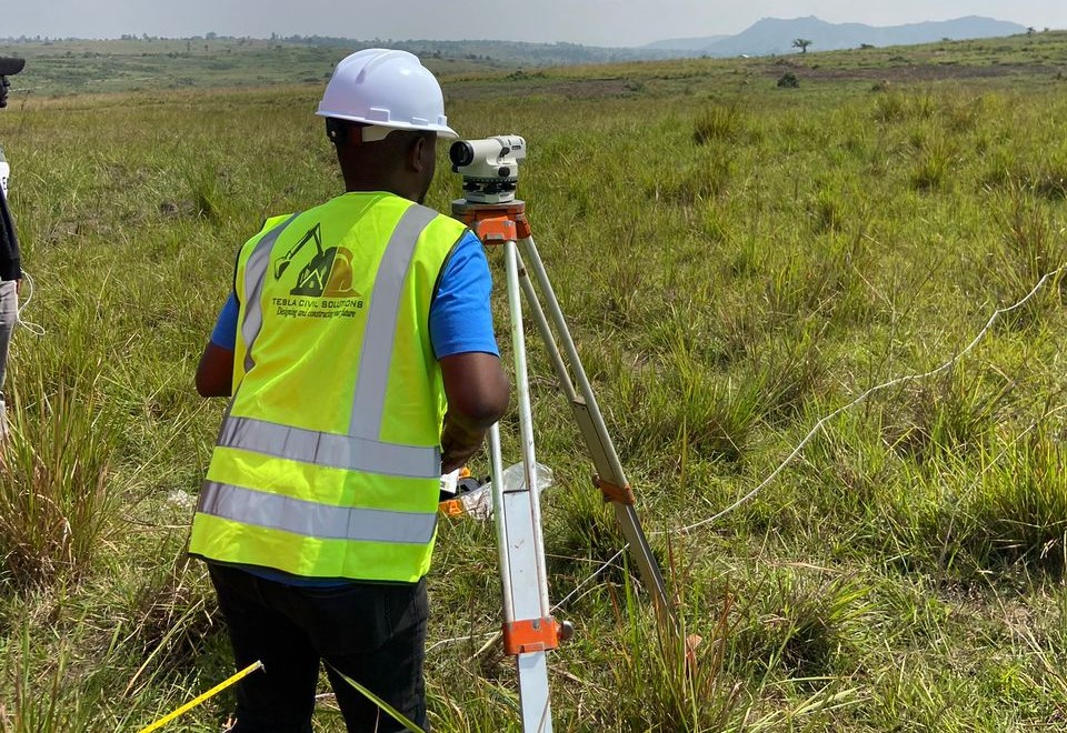 Geotechnical and topography studies in Tadu and Faradje (photo Ã  ajouter) (Photo-3)
